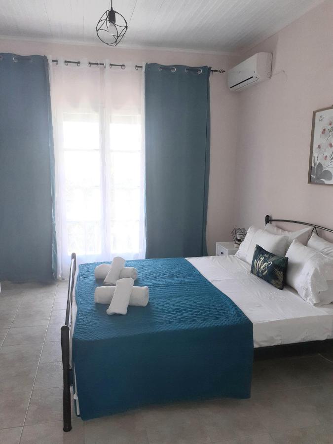 Issos Apartments Агиос Георгиос Екстериор снимка