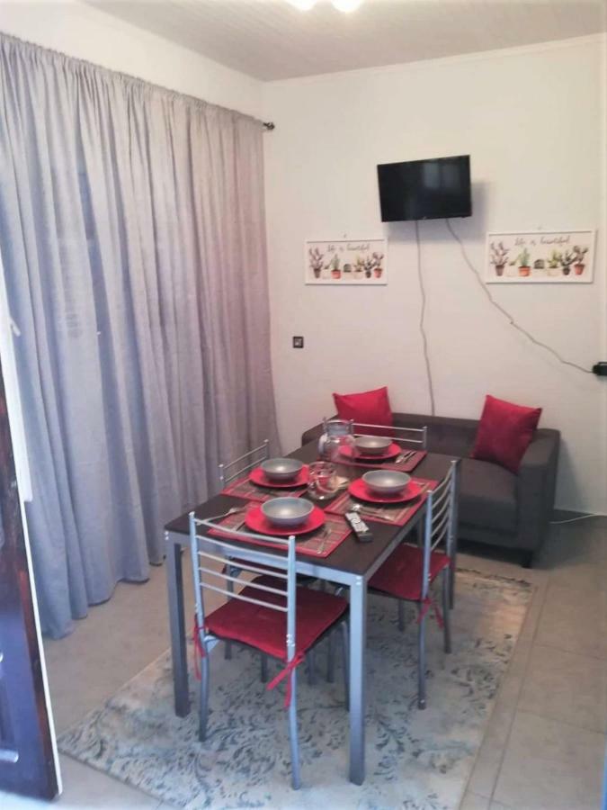 Issos Apartments Агиос Георгиос Екстериор снимка