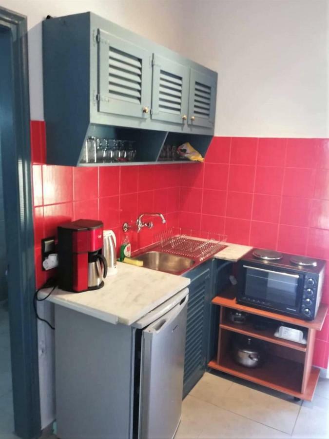 Issos Apartments Агиос Георгиос Екстериор снимка
